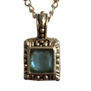 Elegant Goldtone and Blue Pendant Necklace